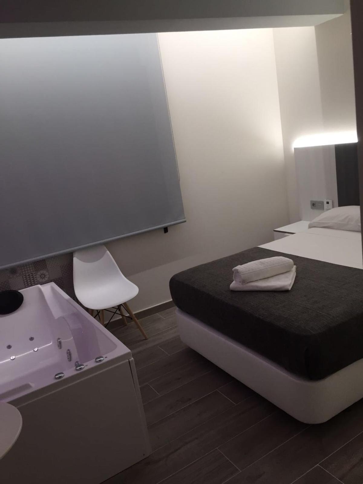 Hostal Letto Dal Mare Valencia Exterior photo